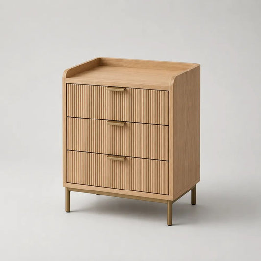 Cassettiera bassa rettangolare a 3 cassetti in legno e metallo, rovere naturale e ottone, 80 x 45 x 95 cm
